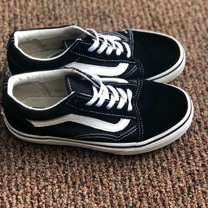 Vans classic kids black shoes size 2
